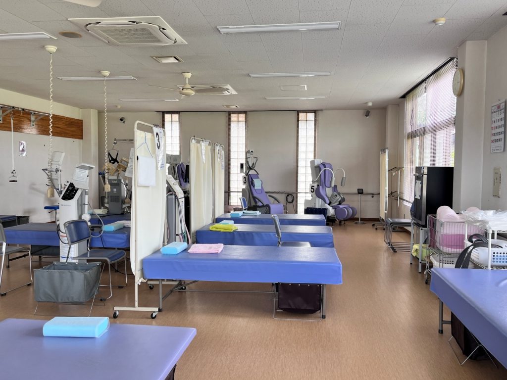宮崎市西佐土原ふなもと整形外科　リハビリ、骨粗しょう症に対応したクリニックのリハビリテーション室